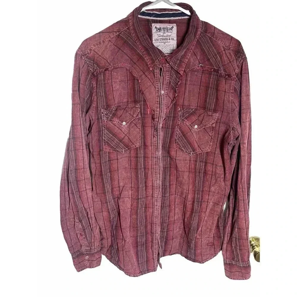Vintage Rare unusal Levi’s Men’s Western Pearl Snap Button Shirt Size L